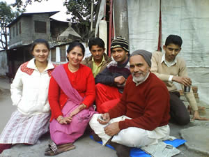 Свамиджи Виджай Пури и его прихожане..jpg