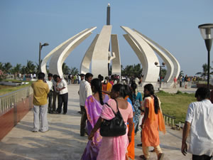 Парк, куда в первую очередь приезжают, желающие посетить достопримечательности столицы Тамил Наду.