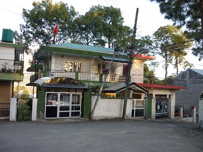 Этот дом - поскромнее -:)))