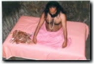 ����� ����